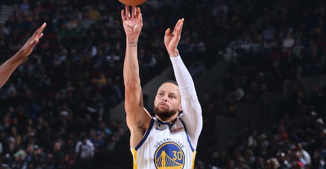 生涯得分新高！沃尔什全场投篮8中8，砍下22分7板3助2断（沃尔什8投全中手感火热，轰22分7篮板3助攻2抢断，刷新生涯得分新高）