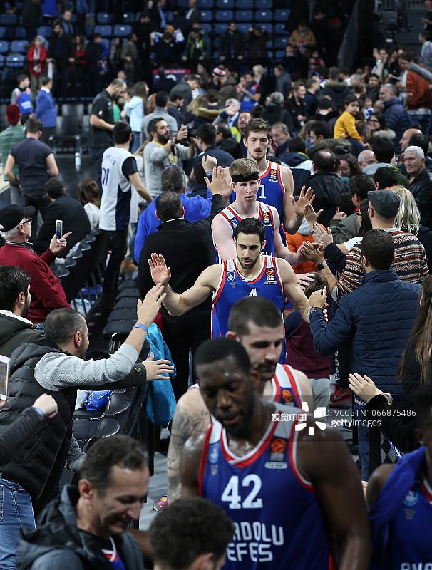 记者：王燊超19年就在考虑未来做青训；他的体脂常年5-6%（记者透露：王燊超早在2019年已考虑投身青训，体脂长期维持5%-6%）