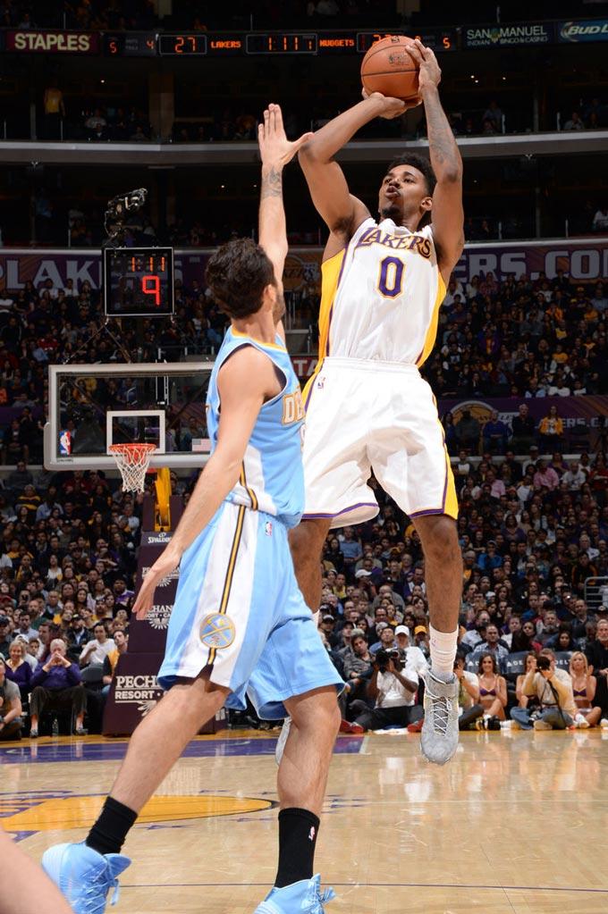 斯基拉：罗马已向切利克开3年新合同，一些欧洲俱乐部正在关注（斯基拉：罗马已向切利克提供为期三年的新约，欧洲多队持续关注）