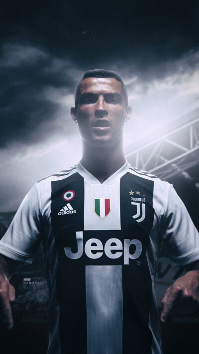 会师美职联决赛，梅西过往面对穆勒3胜7负处于下风（美职联决赛相逢：梅西对穆勒历史战绩3胜7负，处于劣势）