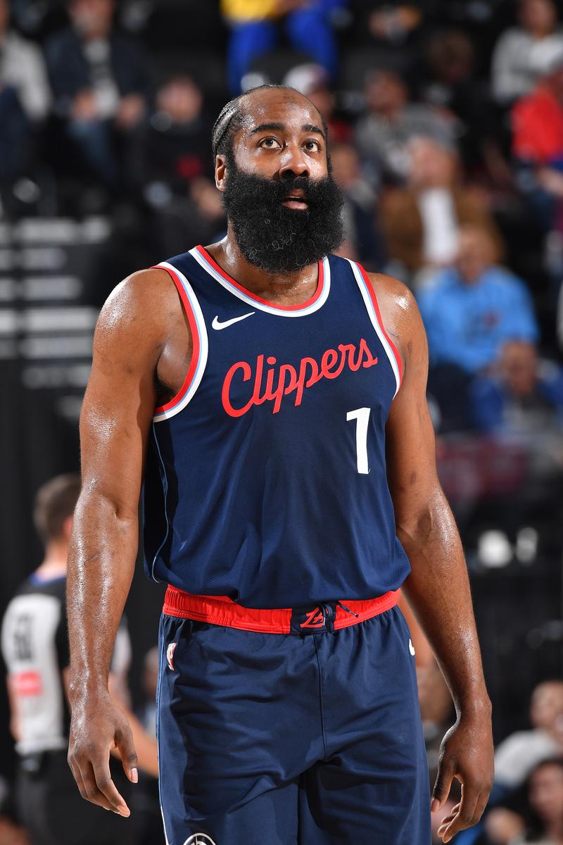 意媒：国米现场考察帕尔马中场贝尔纳韦，考虑让其做恰20替补（意媒：国米现场评估帕尔马中场贝尔纳韦，或将其列为恰20替补人选）