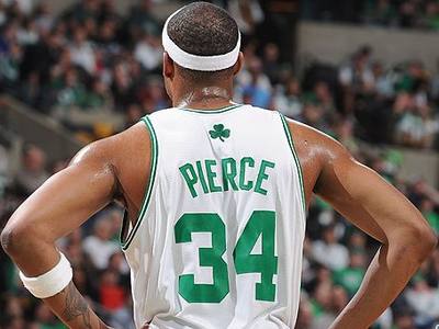 状态火热！杰曼半场10中7得到20分5助攻（手感滚烫！杰曼半场10投7中砍下20分5助攻）