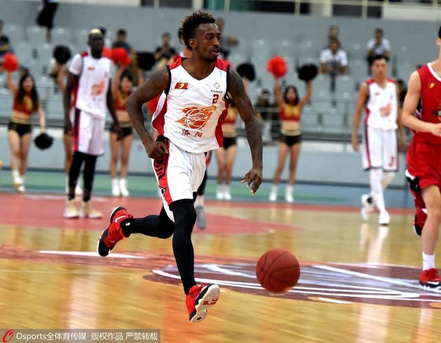 奇才新阵容组合引发热议（奇才全新阵容配置掀起热议）