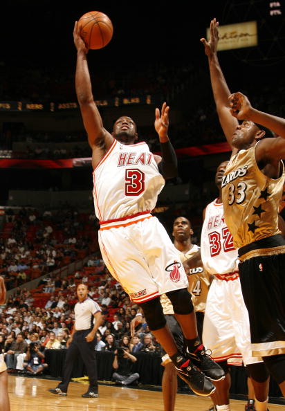 跟队：邓弗里斯很可能缺席米兰德比，奥古斯托做好顶替准备（随队记者：邓弗里斯恐无缘米兰德比，奥古斯托已准备顶替出场）