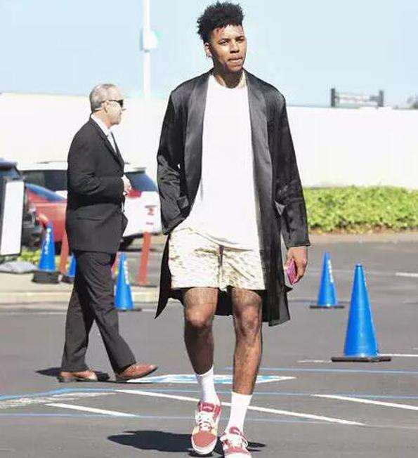 塔利亚菲科：与西班牙交手会很精彩，亚马尔让比赛更有吸引力（塔利亚菲科：对阵西班牙精彩可期，亚马尔增添看点）