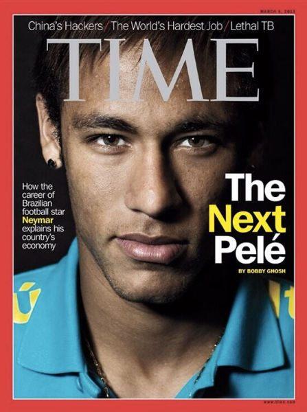 球队在最关键时刻站了出来（关键时刻，球队挺身而出）